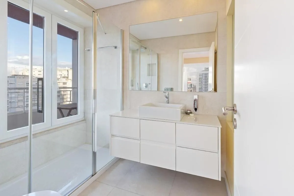 Duplex Lisbon For 8 Appartement